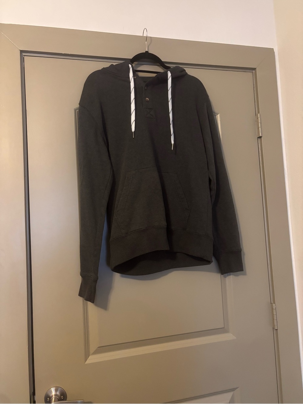 Dip Women’s Medium Charcoal Gray Henley Pullover Hoodie